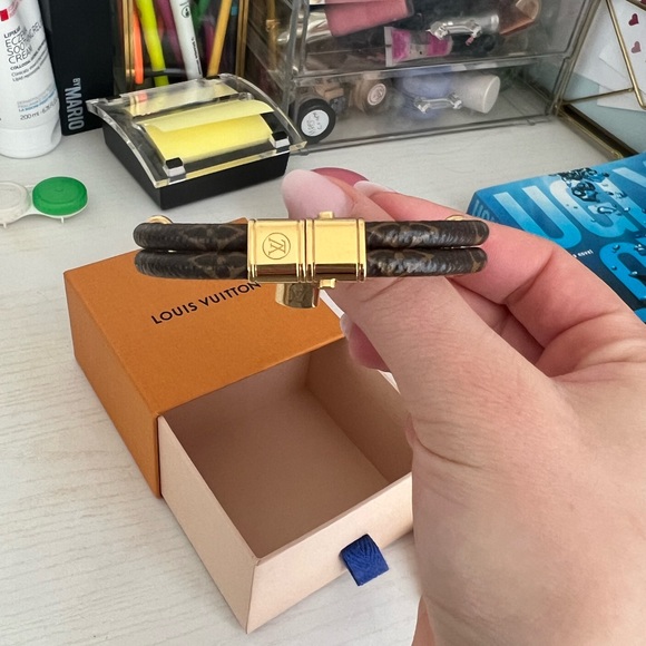 AUTHENTIC Louis Vuitton Keep It Twice bracelet - Picture 2 of 7